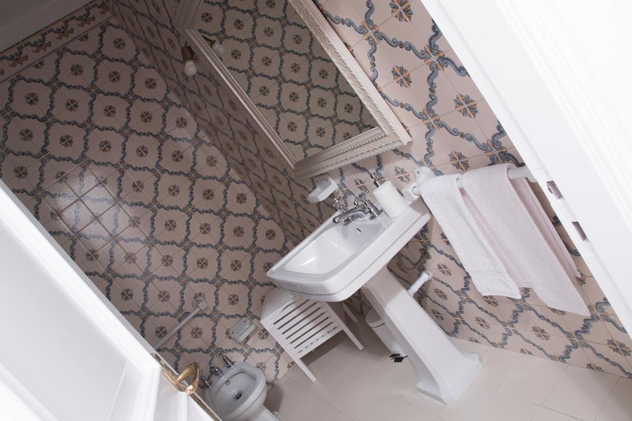 The Rooftop Suites Peso da Regua Bagian luar foto
